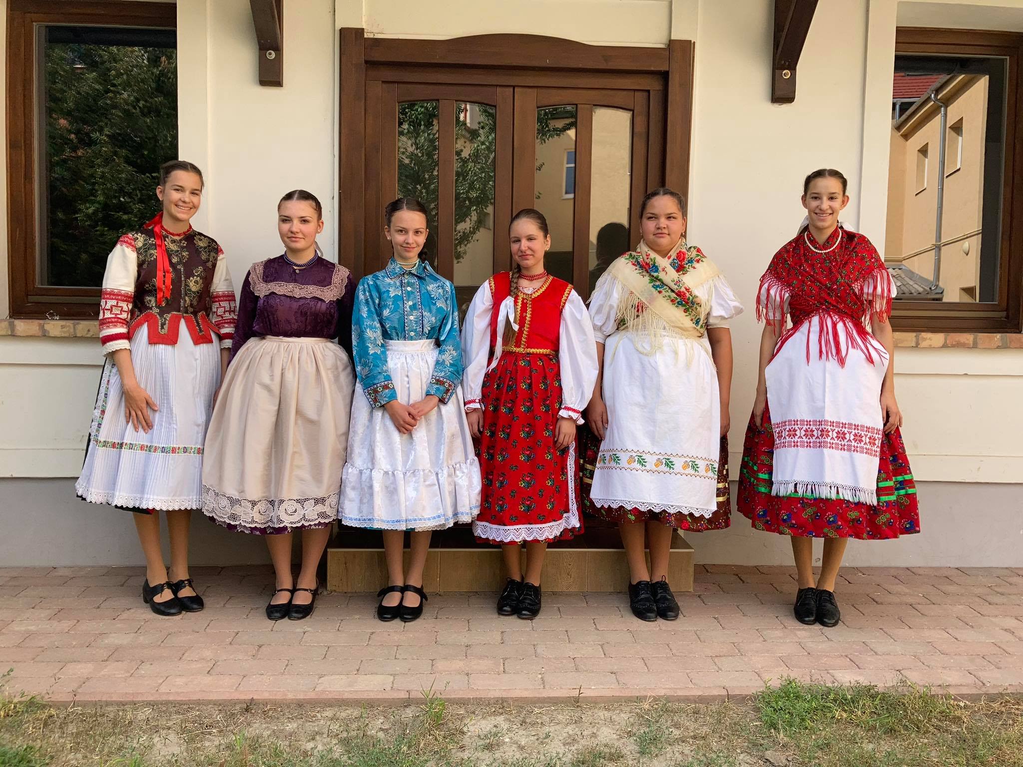 239456186_336104634914153_6001908531216619368_n